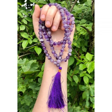 Divinity Crystals Jaap Mala Natural Amethyst Beads Collection - Certified 8 mm Beads for Men and Women Yoga Reiki Meditation Feng Shui