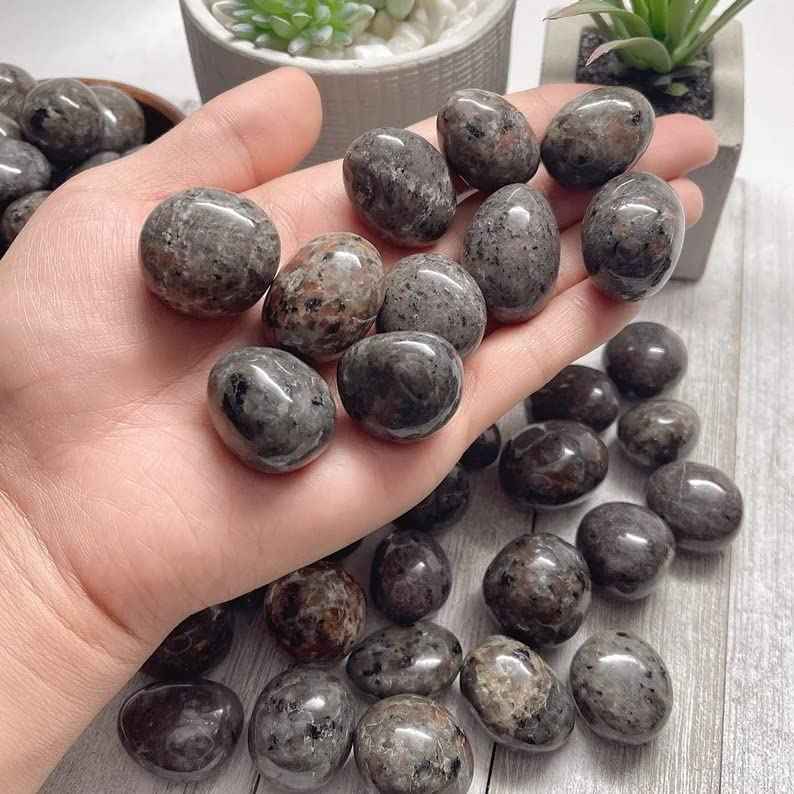 Natural AAA Grade Tumble Pebbles Stones for Reiki Healing Home Decoration and Vastu Correction Love Relationship and Financial Abundance, Wealth, Will Power and Prosperity