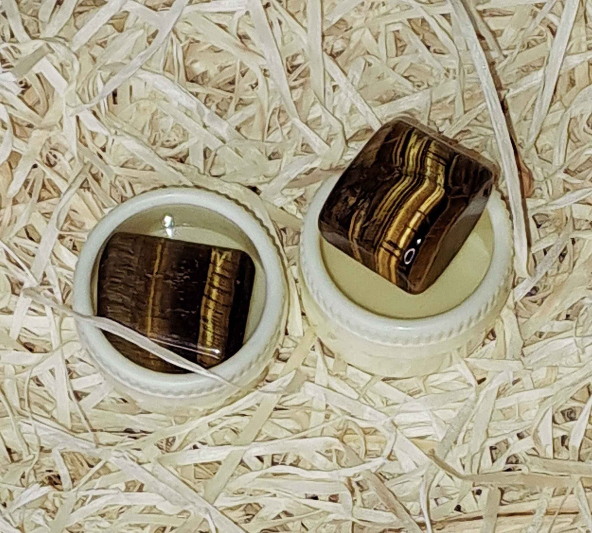 Natural AAA Grade Tumble Pebbles Stones for Reiki Healing Home Decoration and Vastu Correction Love Relationship and Financial Abundance, Wealth, Will Power and Prosperity